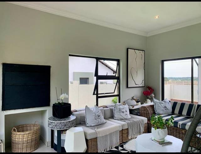 3 BEDROOM PROPERTY TO RENT IN MIDSTREAM HILL